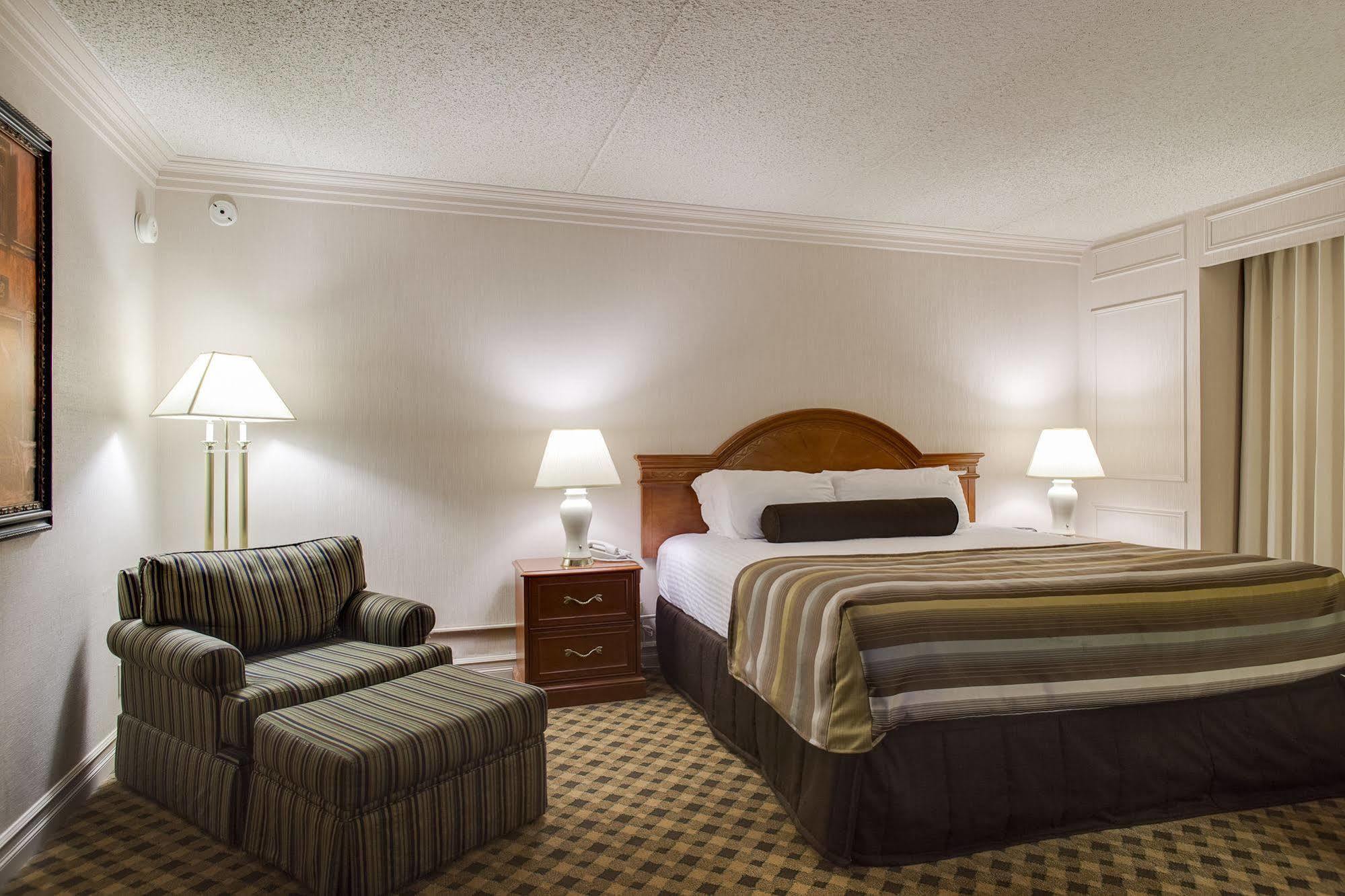 Black Knight Inn Red Deer Esterno foto